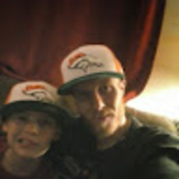 Meet your Posher, The one and only - Picture 1 of 1